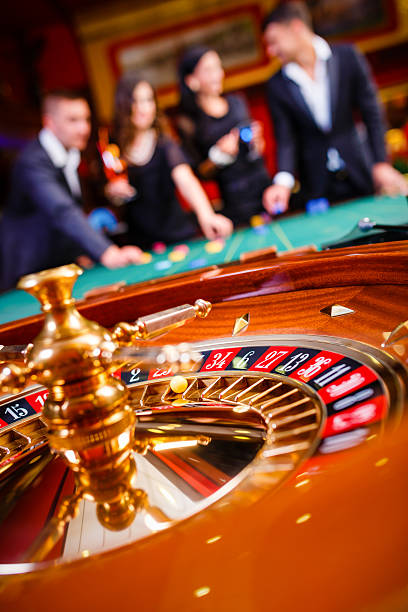 Live Caribbean Stud Poker table interface on delitoto slot with dealer and cards visible
